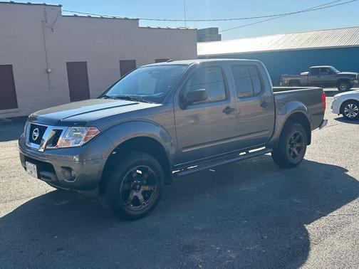 2016 Nissan Frontier SV