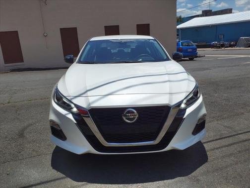 2021 Nissan Altima SR FWD