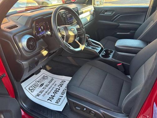 2023 Chevrolet Colorado LT
