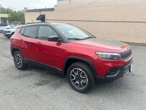 2025 Jeep Compass Trailhawk