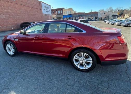 2016 Ford Taurus SEL