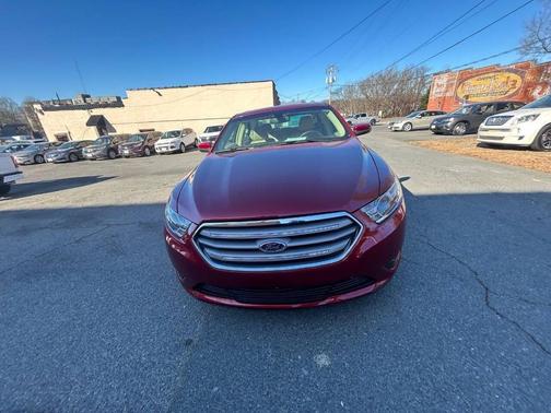 2016 Ford Taurus SEL
