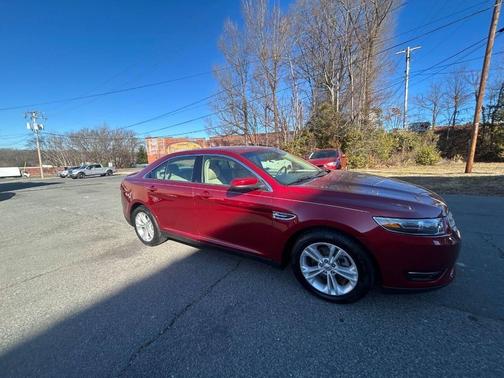 2016 Ford Taurus SEL
