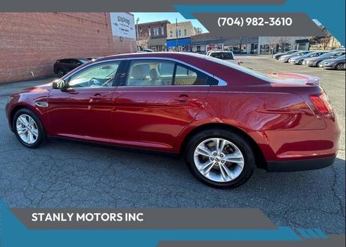 2016 Ford Taurus SEL