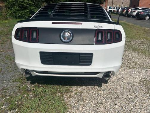 2014 Ford Mustang V6