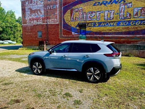 2023 Nissan Rogue Platinum