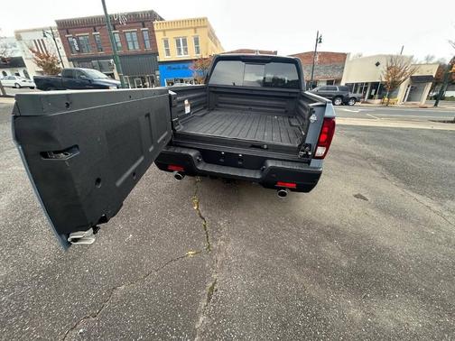 2024 Honda Ridgeline Black