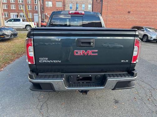 2017 GMC Canyon SLE