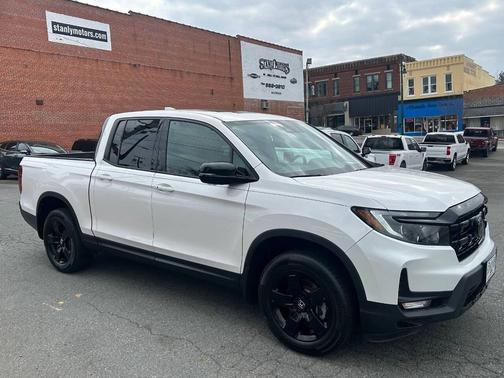 2024 Honda Ridgeline Black