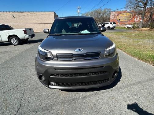 2018 Kia Soul Base