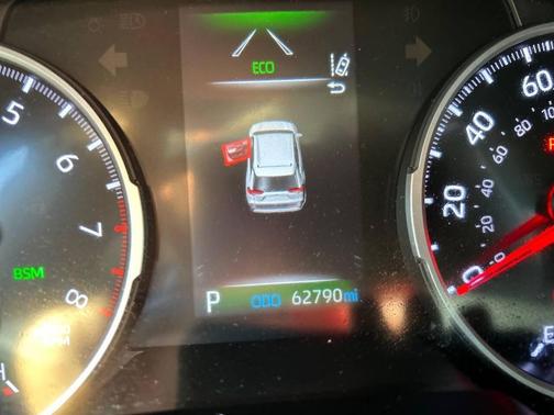 Super White 2019 Toyota RAV4 XLE