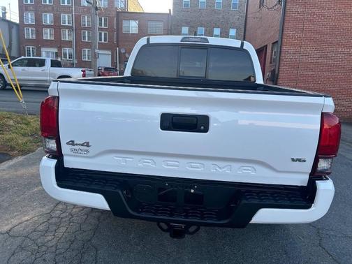 2020 Toyota Tacoma SR5