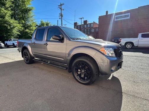 Gun Metallic 2020 Nissan Frontier SV