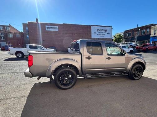 Gun Metallic 2020 Nissan Frontier SV