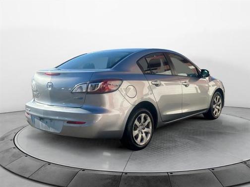 2013 Mazda Mazda3 i Sport