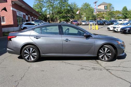 Brilliant Silver Metallic 2020 Nissan Altima 2.5 SL