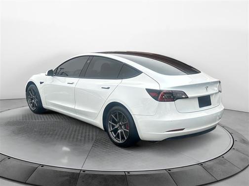 2020 Tesla Model 3 Standard Range