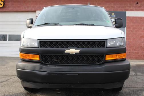 2022 Chevrolet Express 2500 RWD 2500 Regular Wheelbase WT