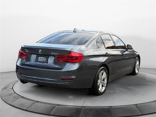 2018 BMW 330 xDrive
