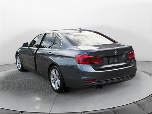 2018 BMW 330 xDrive