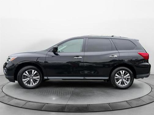 2019 Nissan Pathfinder SL