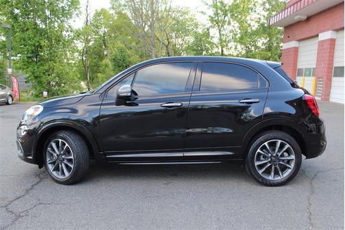Nero Cinema (Black Clearcoat) 2022 FIAT 500X Pop