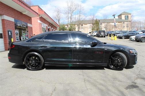 2022 Audi A8 L 55 TFSI quattro Tiptronic