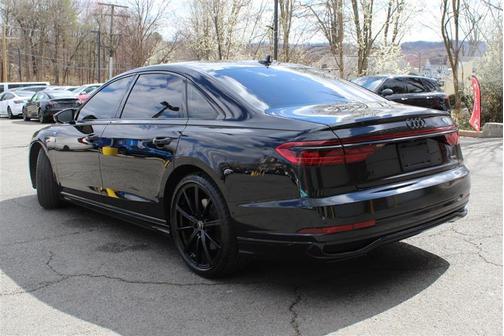 2022 Audi A8 L 55 TFSI quattro Tiptronic