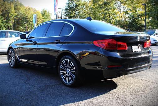 2020 BMW 530 530i