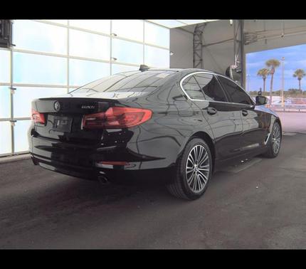 2020 BMW 530 530i
