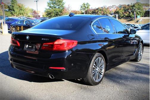 2020 BMW 530 530i