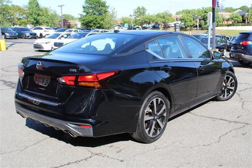 Black 2019 Nissan Altima 2.5 SR
