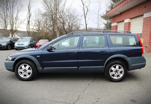 2004 Volvo XC70 XC70