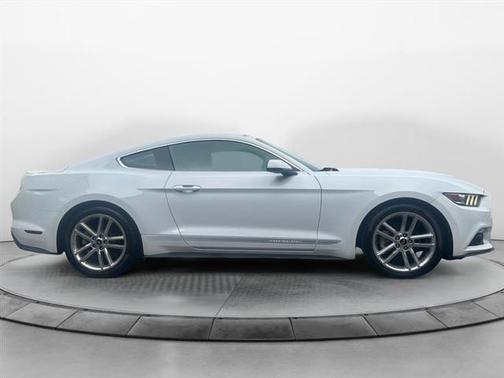 2017 Ford Mustang EcoBoost