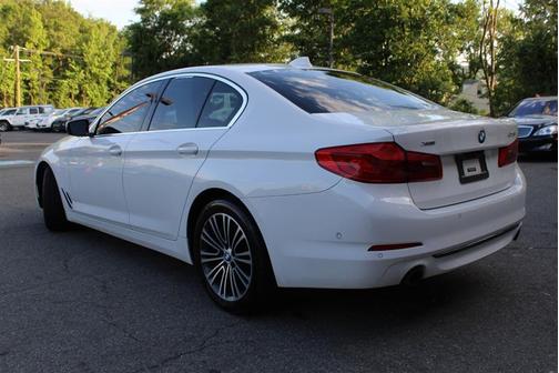White 2019 BMW 530 xDrive
