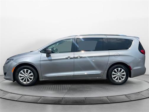 2018 Chrysler Pacifica Touring-L