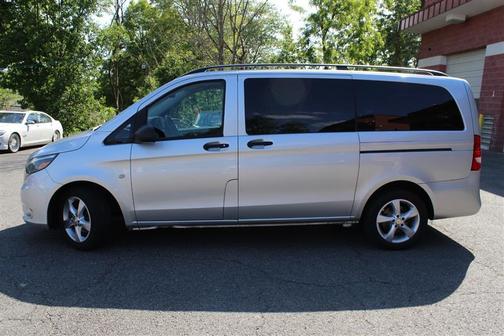 Brilliant Silver Metallic 2016 Mercedes-Benz Metris Base