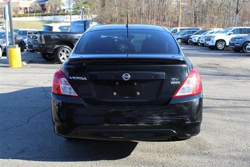 2018 Nissan Versa 1.6 SV