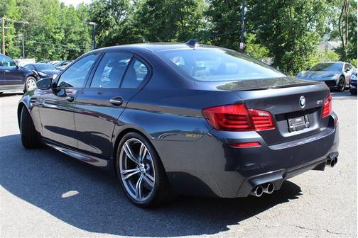 Black 2013 BMW M5 Base
