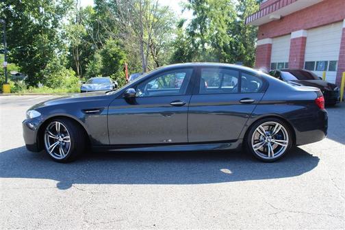 Black 2013 BMW M5 Base