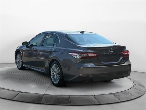2018 Toyota Camry Hybrid XLE