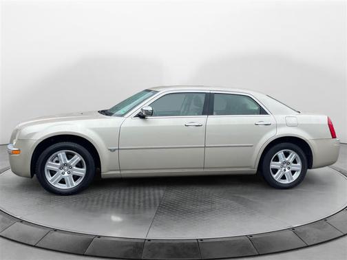 2006 Chrysler 300C Base