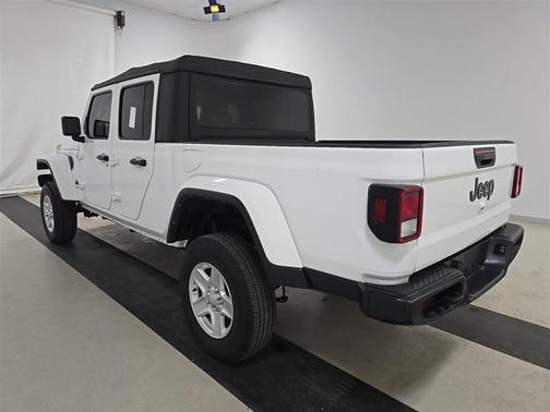 Bright White Clearcoat 2022 Jeep Gladiator Sport S