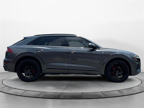 2020 Audi Q8 55 Prestige