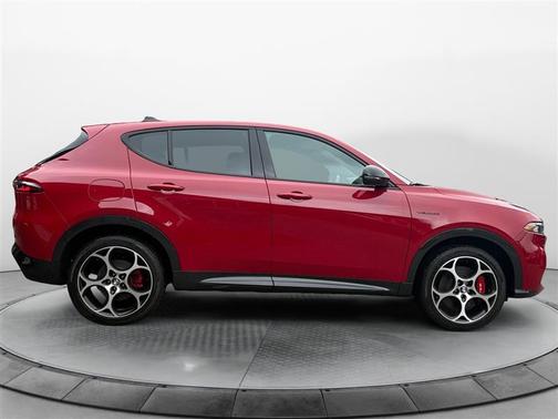 2024 Alfa Romeo Tonale Veloce EAWD