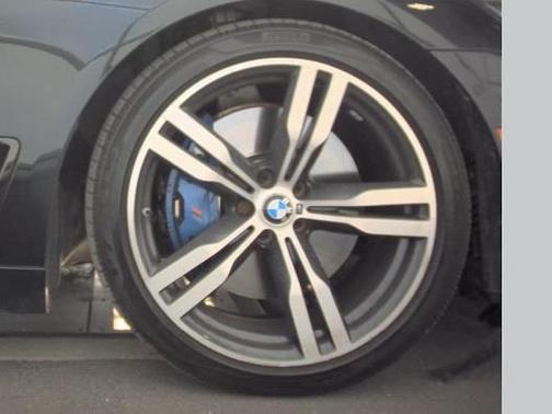 2017 BMW 750 I