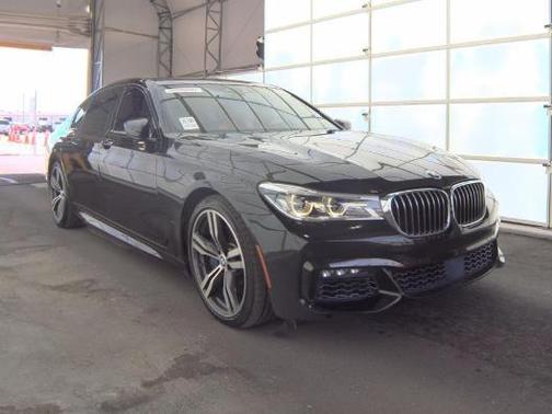 2017 BMW 750 I