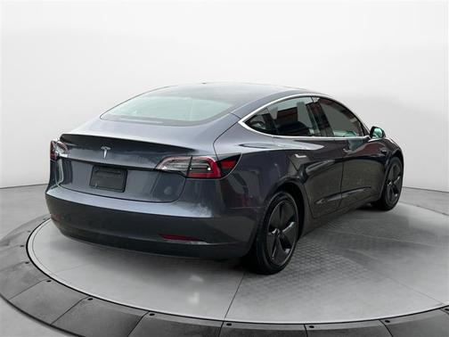 2019 Tesla Model 3 Standard Range