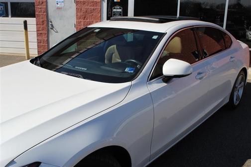 2018 Volvo S90 T5 Momentum