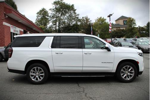 2023 Chevrolet Suburban Premier